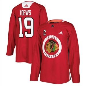 Authentic Mens Adidas Blackhawks Jersey- Toews size 46. NWT